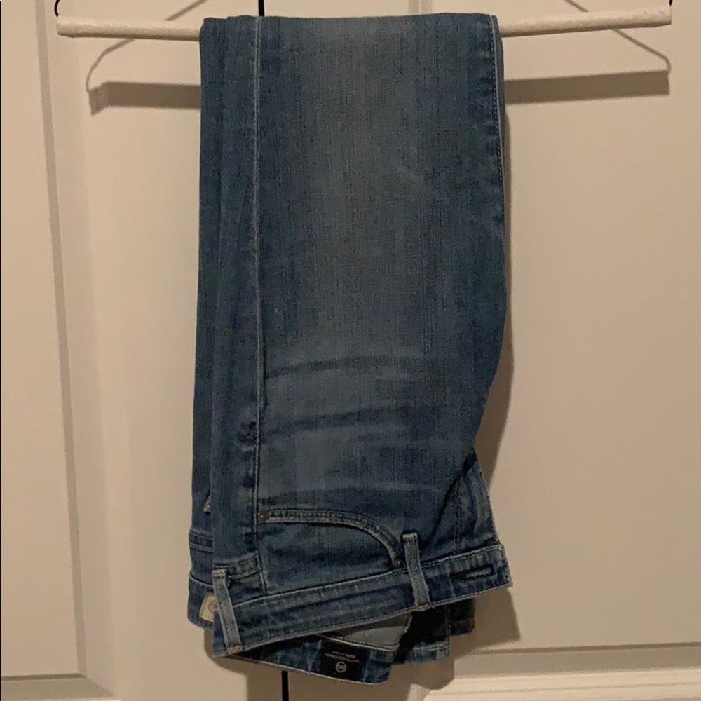 Denim jeans no holes